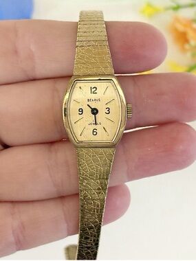 Antique Benrus Gold-Plated Mechanical Watch WORKS!!! 17 Jewels Cocktail Fashion